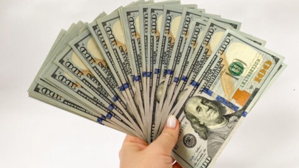 El IRS confirma el pago de ayuda por depósito directo de $1,390